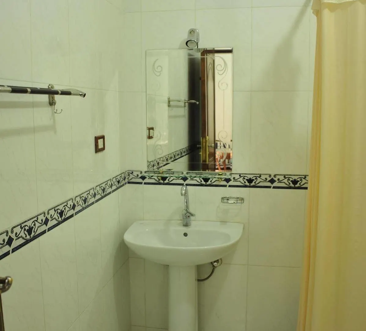 Al Hambra Hotel Luksor 2*,